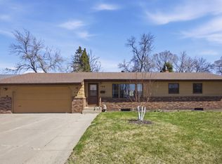 526 Birch Ln, Moorhead, MN 56560
