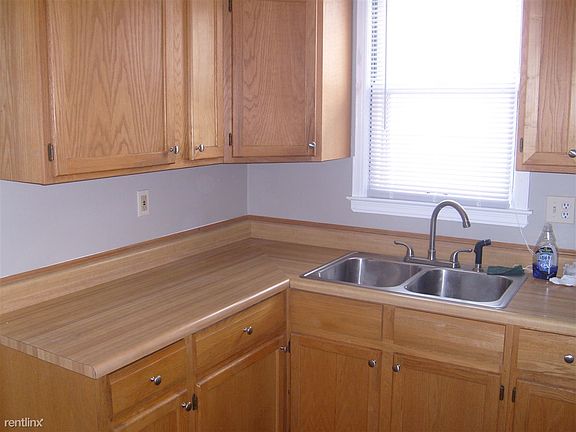 18706 Woodland 006