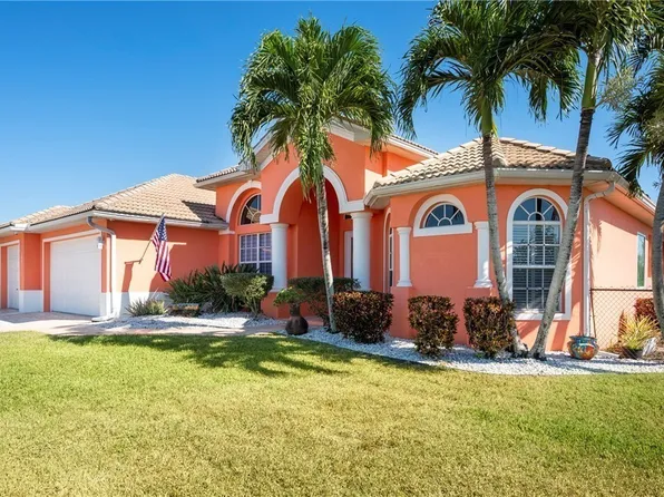 2007 NE 1st Ave, Cape Coral, FL 33909