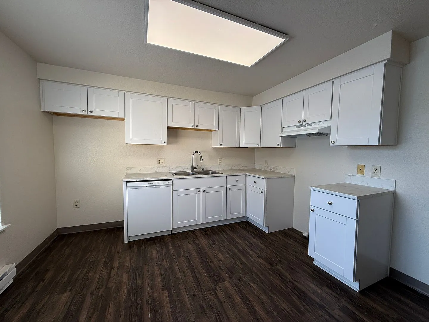 37086 — Photo 2