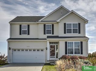 8801 S 167th St, Omaha, NE 68113