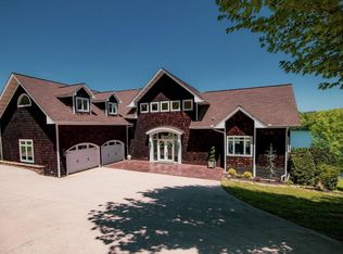 543 Crown Pointe Rd, La Follette, TN 37766