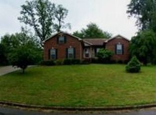 395 Augusta Pl, Clarksville, TN 37043