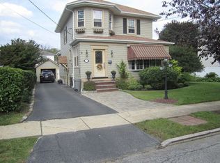 65 Prescott Ave, Staten Island, NY 10306