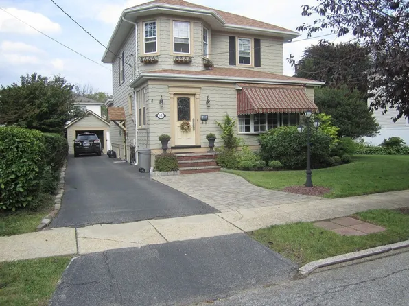 65 Prescott Ave, Staten Island, NY 10306