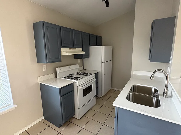 605 Welston Cir #2 — Photo 5