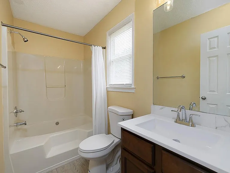 16 Huntcliff Dr — Photo 15