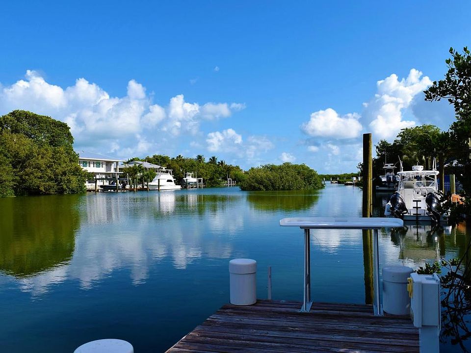 1st image of 117 Coco Plum Dr APT 12
