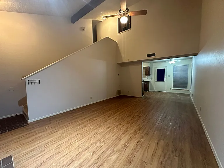 8104 Hood Cir #A — Photo 5