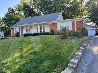 5501 Dantonaire Pl, Saint Louis, MO 63128