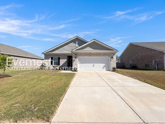 3 bed, 2.0 bath, 1557 sqft, $2,195 — Photo 1