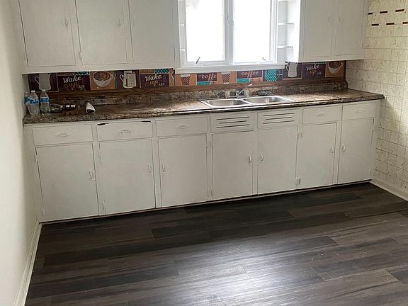 5th image of 182 Bickford Ave Floor 2