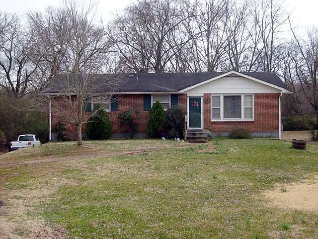 1st image of 806 Belaire Dr