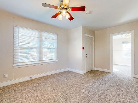 3rd image of 507 Macklyn Ave House 507