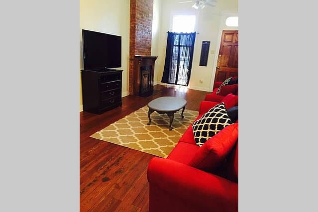 1st image of 729 Jackson Ave