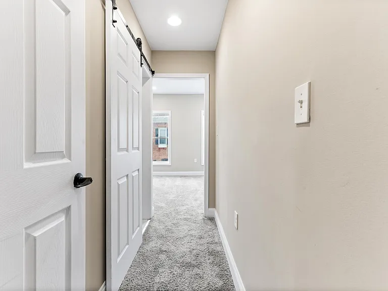 233 N Rose St — Photo 17