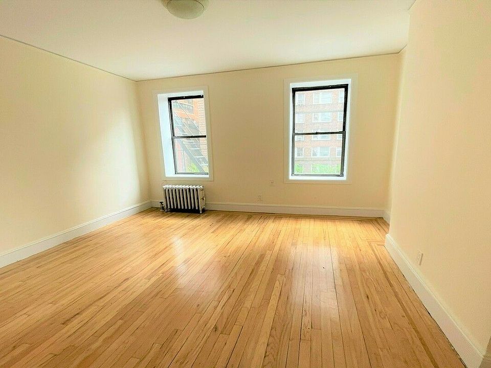 1st image of 709 2nd Ave #3B