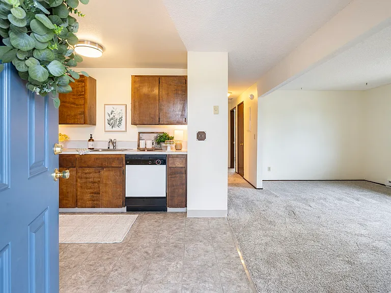 2229 Hawthorne St #C — Photo 2