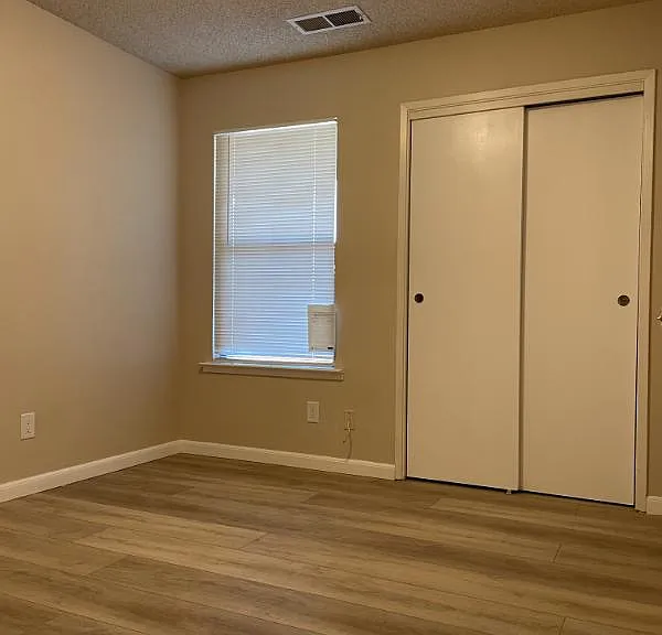 4076 W San Bruno Ave — Photo 8