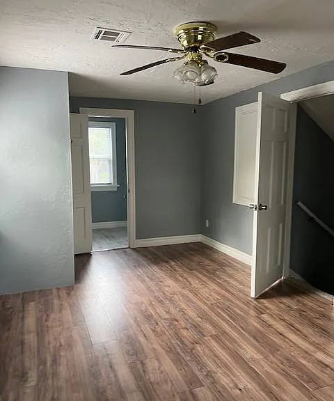 1724 NW Ash Ave — Photo 14