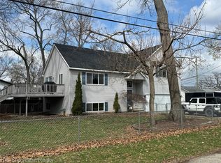 2365 Hartford Ave, Waterford, MI 48327
