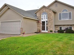 1106 Cheyenne St, Roberts, WI 54023