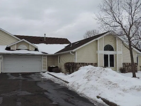 9202 Windsor Ter N, Brooklyn Park, MN 55443