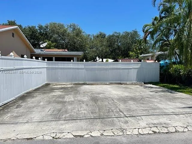 1912 Jefferson St #2 — Photo 4