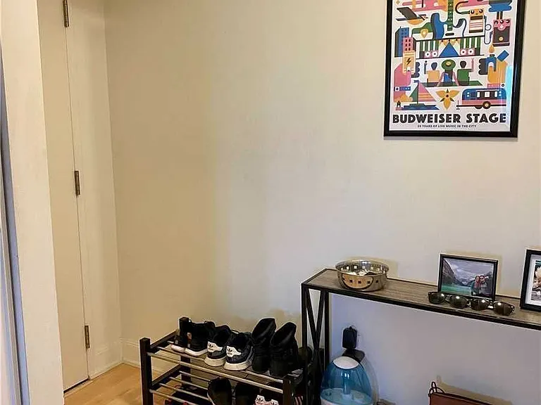 2191 Yonge St #1207 — Photo 13