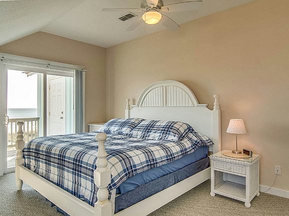 4th image of 525B Ocean Ave #B
