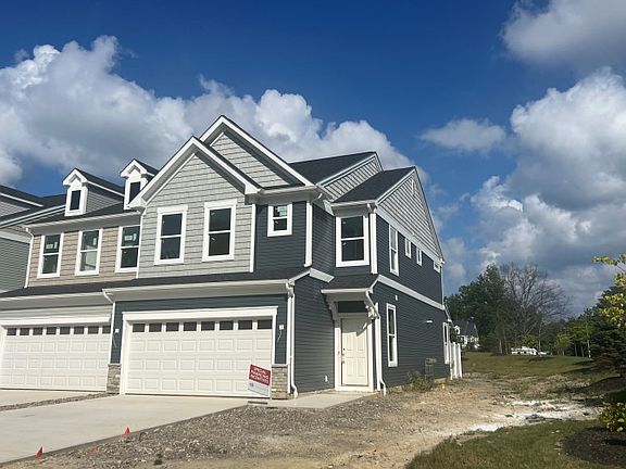 2nd image of 795 Parkside Dr