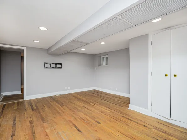 200 Bay 7th Street image 42 of 49