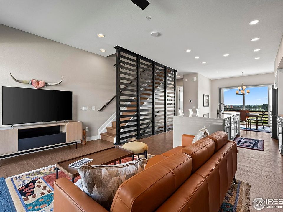 1st image of 2673 Nicholas Way