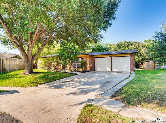 2nd image of 7218 Camino Grv