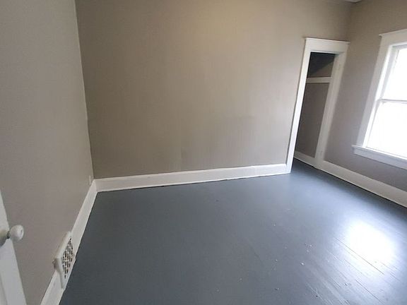 2nd image of 2403-2405 N 39th St