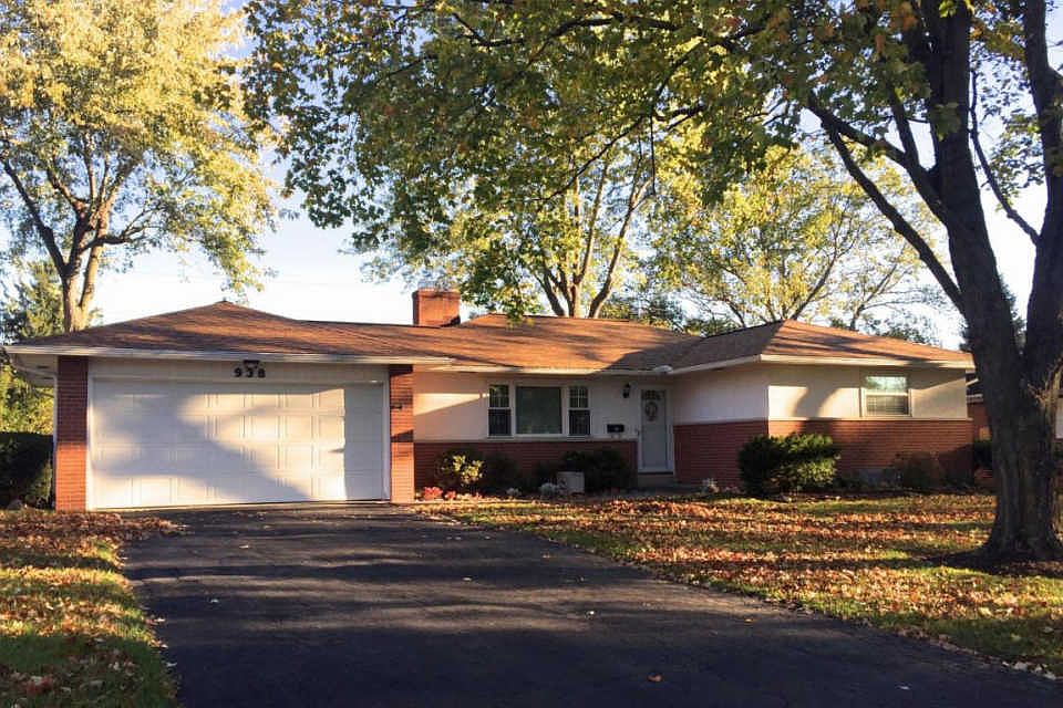 1st image of 938 Thomas Ln