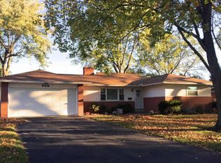 938 Thomas Ln, Columbus, OH 43220