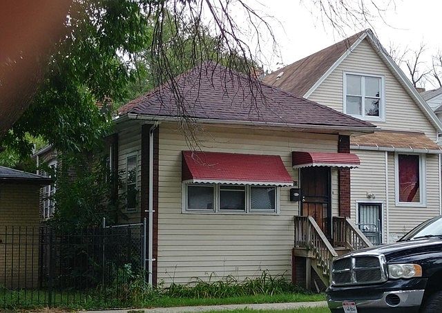 1st image of 6903 S Woodlawn Ave