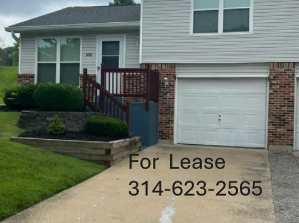 440 Omar Ct, Saint Peters, MO 63376