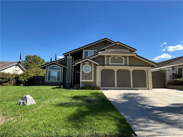 13184 March Way, Corona, CA 92879
