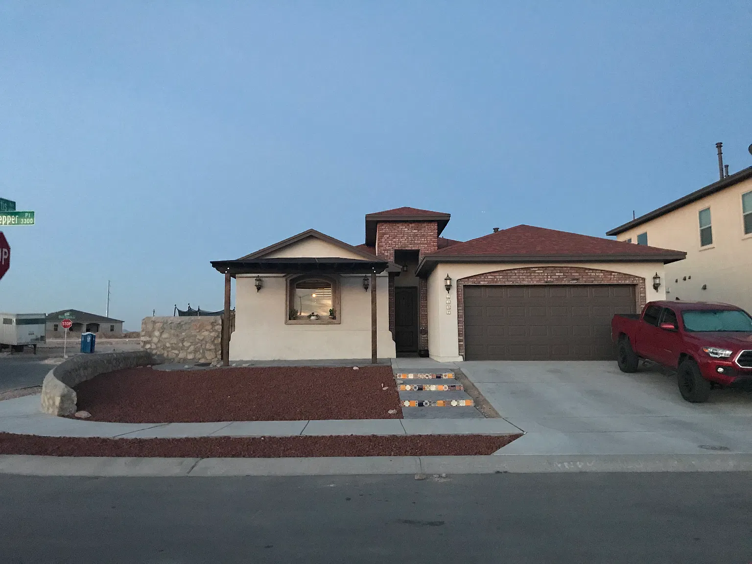 3 bed, 2.5 bath, 1644 sqft, $2,350 — Photo 2