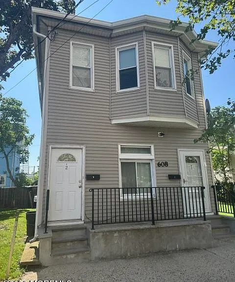 608 Emory St #2 — Photo 1