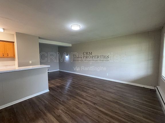 4th image of 6134 Hillside Ave #8