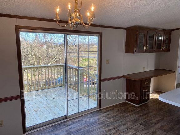 3rd image of 109 Pepper Dr