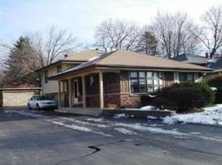 5741 Main St, Downers Grove, IL 60516