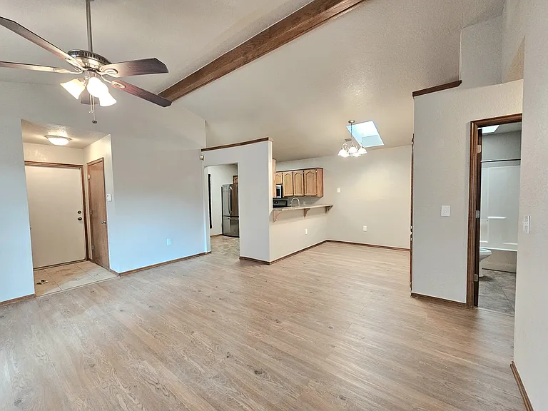 2602 Lonnie Ln — Photo 5