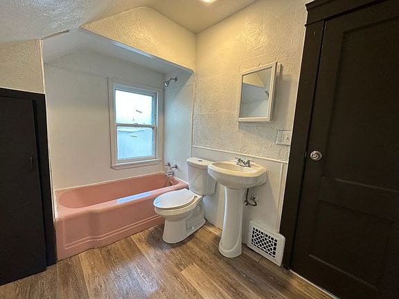 3rd image of 281 E 161st St