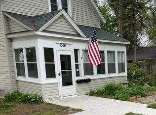 1316 5th St S #2, Stillwater, MN 55082