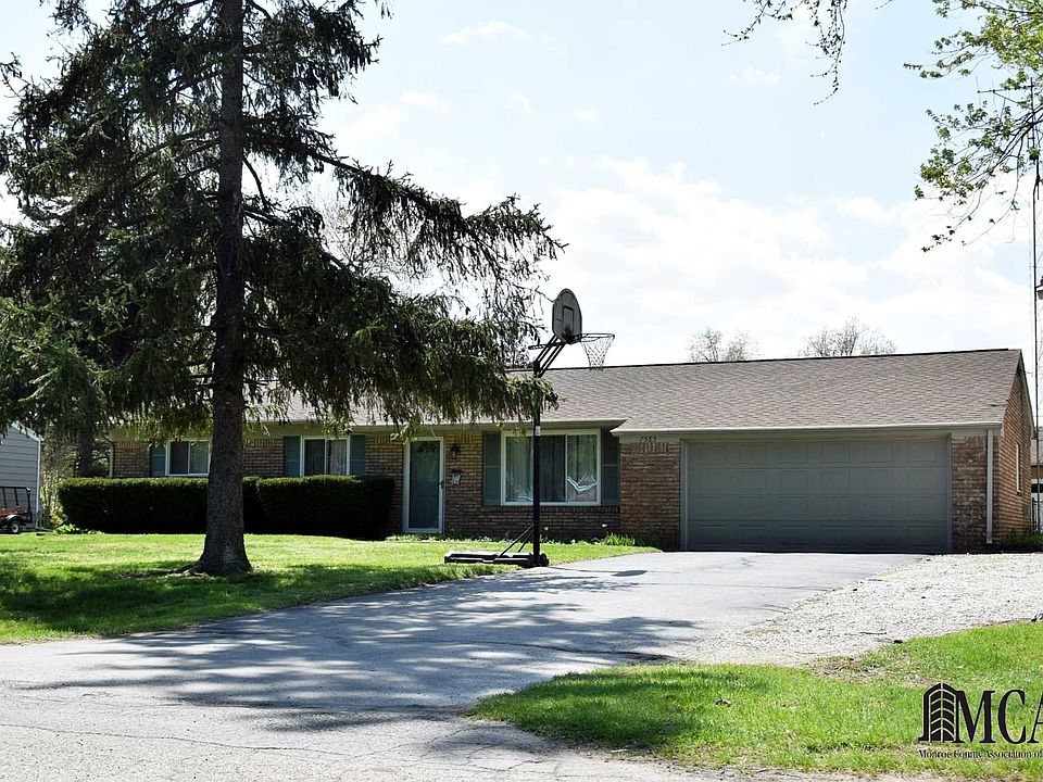1st image of 7585 Hazel Dr