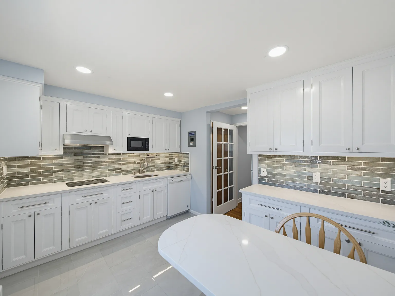 1 bed, 591 sqft, $2,100 — Photo 1